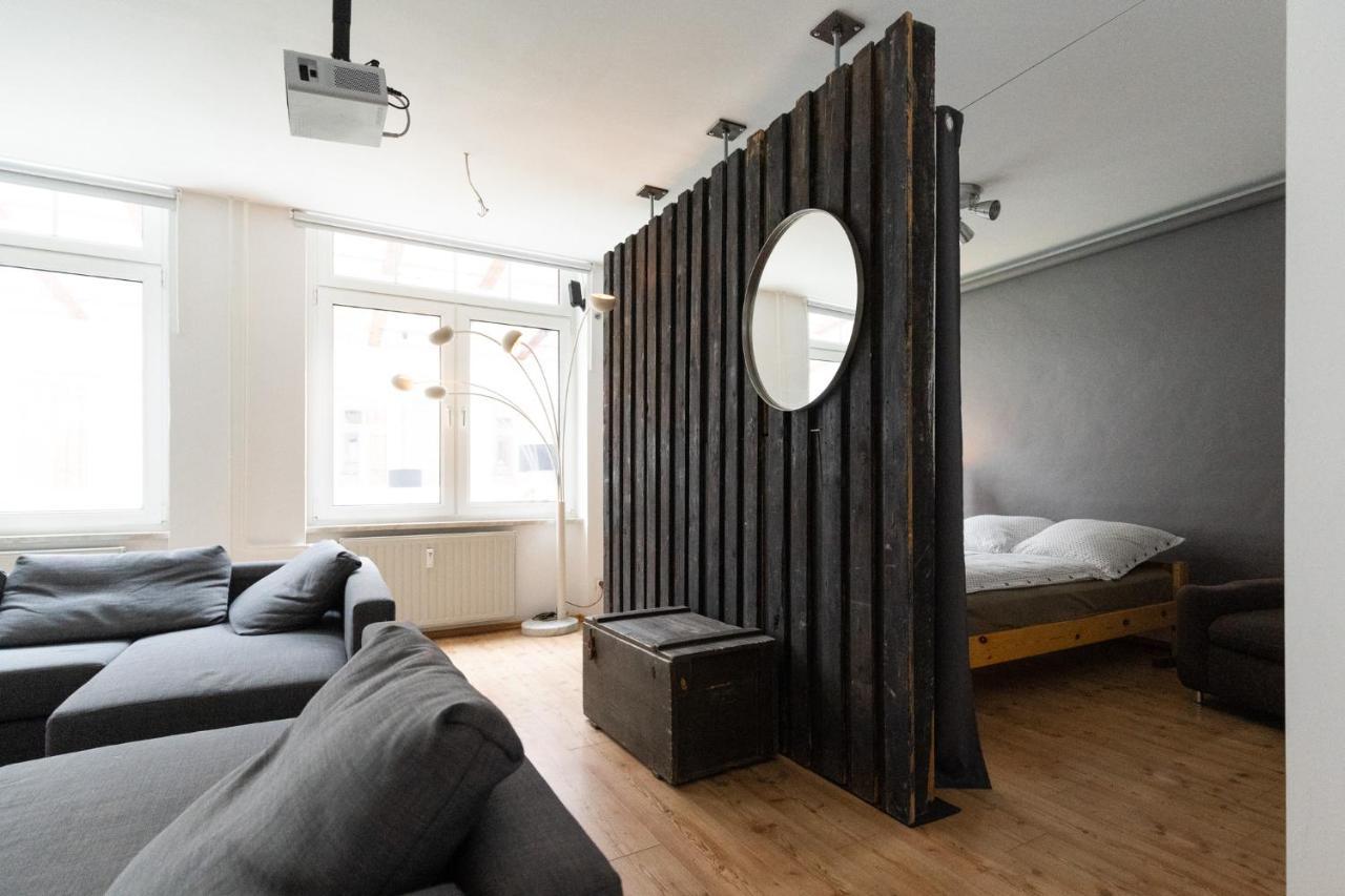 Altbau-studio 230m² Mit Wintergarten Bis 10 Pers. *
